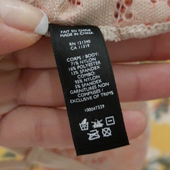 Coral bralette - Picture 7 of 7